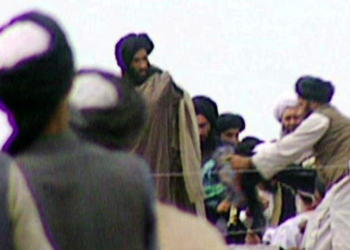 په ذوالجلال رب قسم! زه له امیرالمؤمنین سره مینه لرم